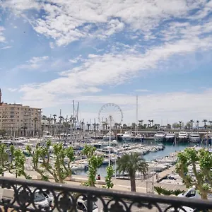 Hotel Du Vieux Port, Saint-Raphael (Var)