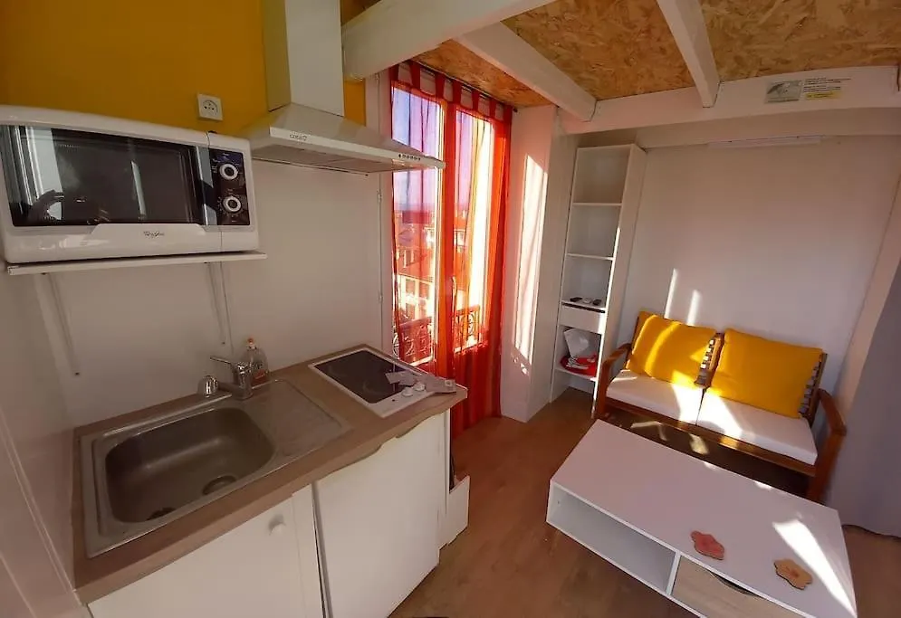 Apartment Pigeonnier 10M2 Au Sol Plus Mezza Plus Sdb Saint-Raphael  France