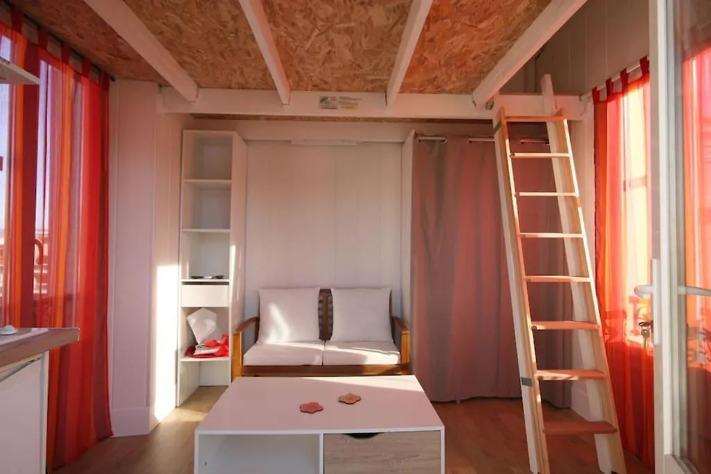 Pigeonnier 10M2 Au Sol Plus Mezza Plus Sdb Saint-Raphael  Saint-Raphael (Var)